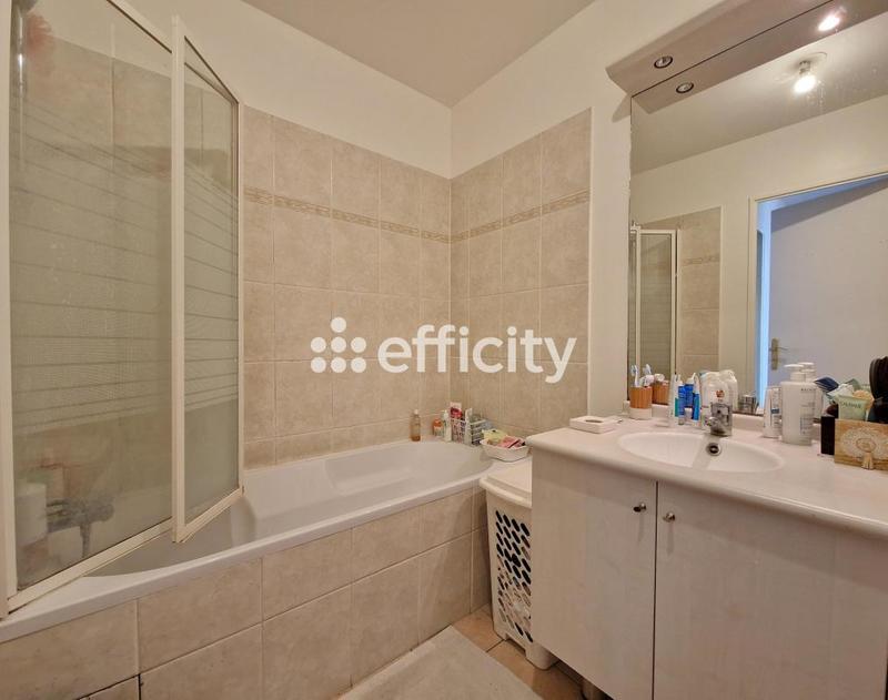 Appartement - 94 m² - 4 pièces