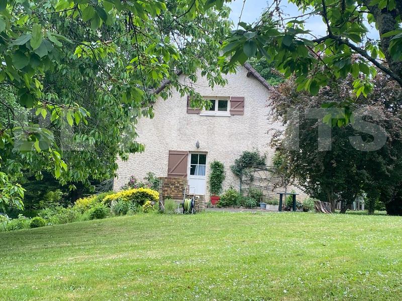 Pavillon - 172 m² - 8 pièces