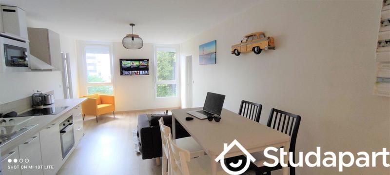 Chambre - 10 m² - 1 pièce