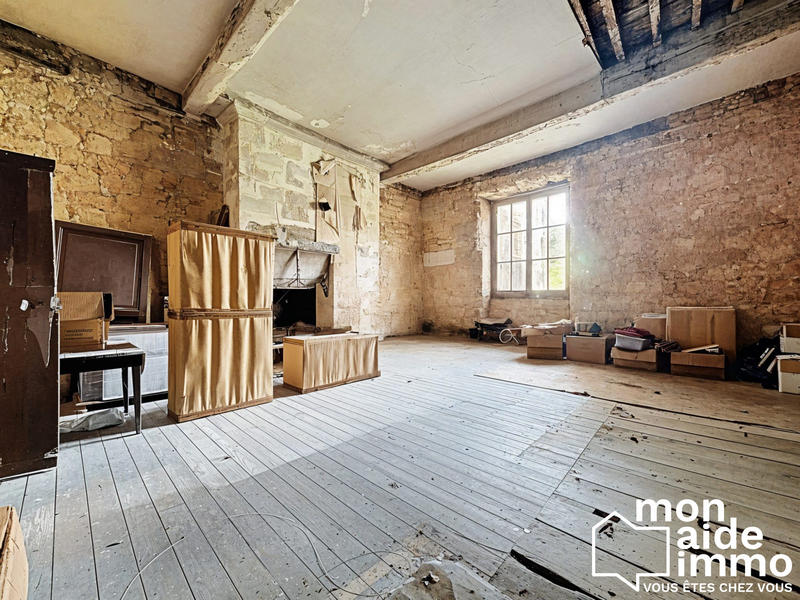 Maison - 300 m² - 12 pièces