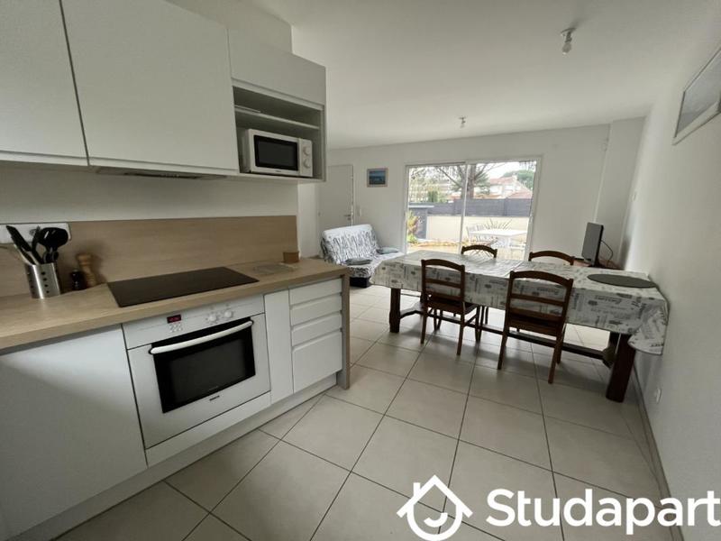 Chambre - 15 m² - 1 pièce