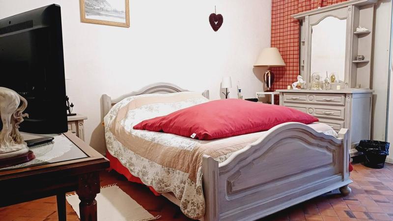 Maison - 250 m² - 8 pièces