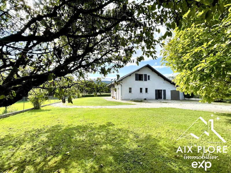 Maison - 149 m² - 8 pièces