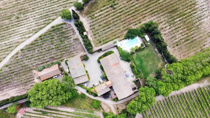 Propriété - 530 m² - 23 pièces