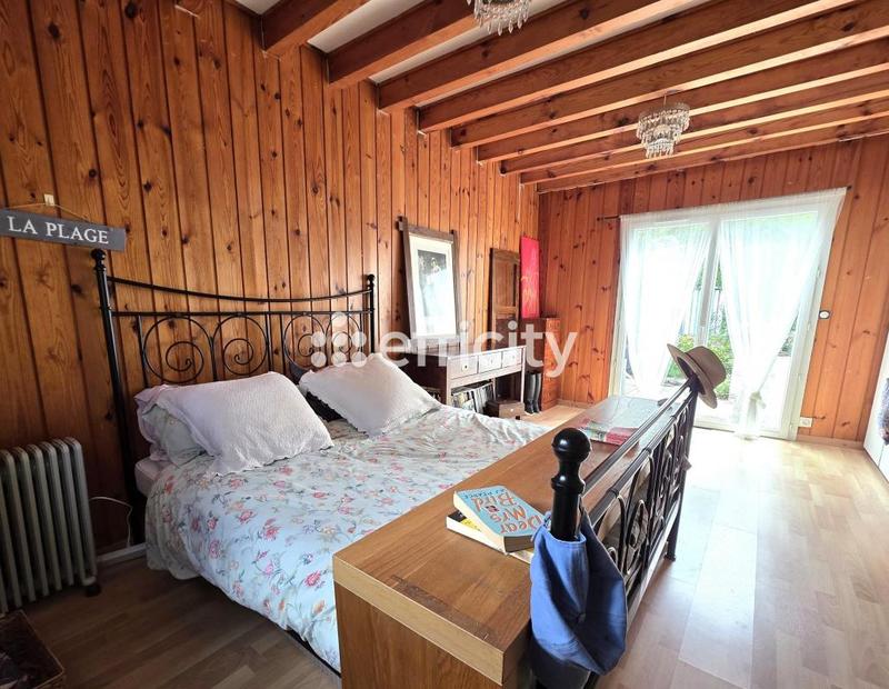 Maison - 178 m² - 8 pièces