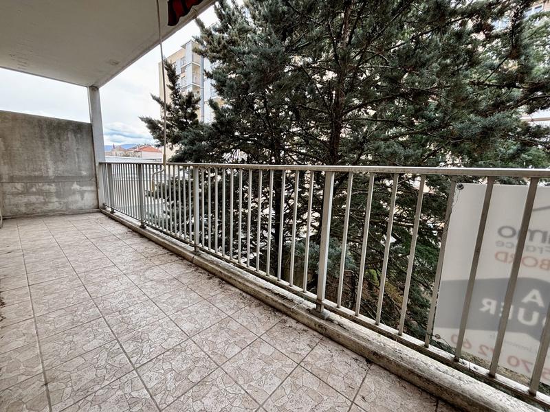 Appartement - 76 m² - 4 pièces