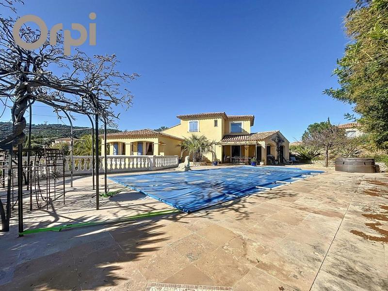 Villa - 160 m² - 6 pièces