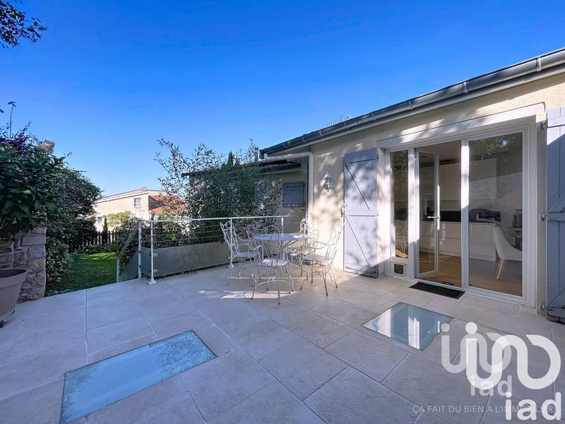 Maison de ville - 180 m² - 8 pièces