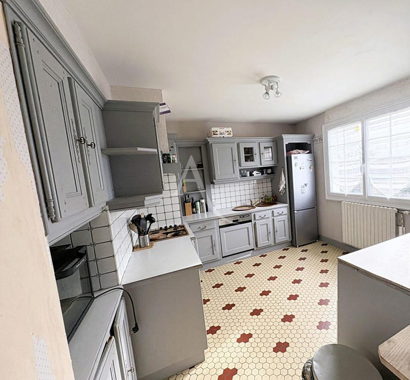 Maison - 121 m² - 5 pièces