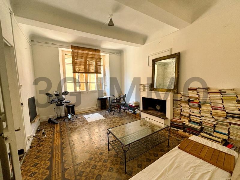 Maison - 200 m² - 12 pièces