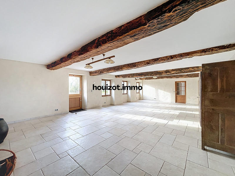 Maison - 233 m² - 6 pièces