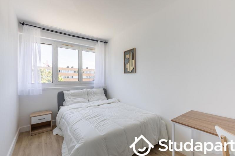 Chambre - 9 m² - 1 pièce