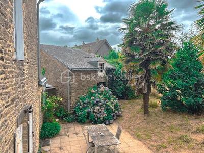 Maison en pierre - 150 m² - 7 pièces