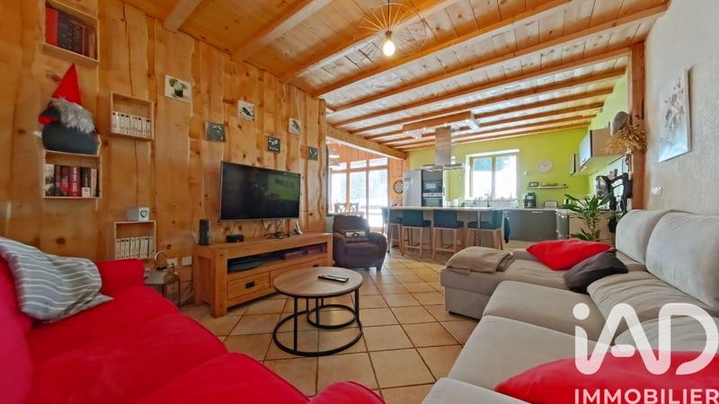 Maison - 300 m² - 10 pièces