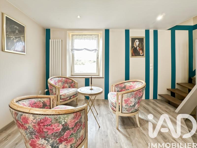 Maison - 188 m² - 9 pièces