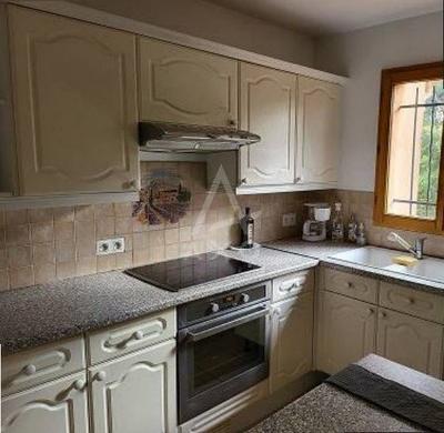 Maison - 87 m² - 4 pièces