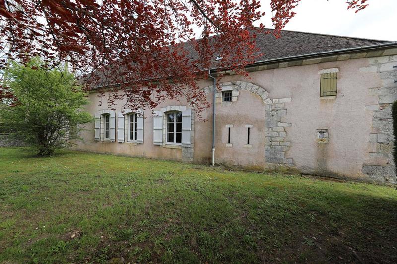 Maison - 494 m² - 15 pièces