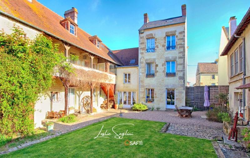 Maison - 462 m² - 17 pièces