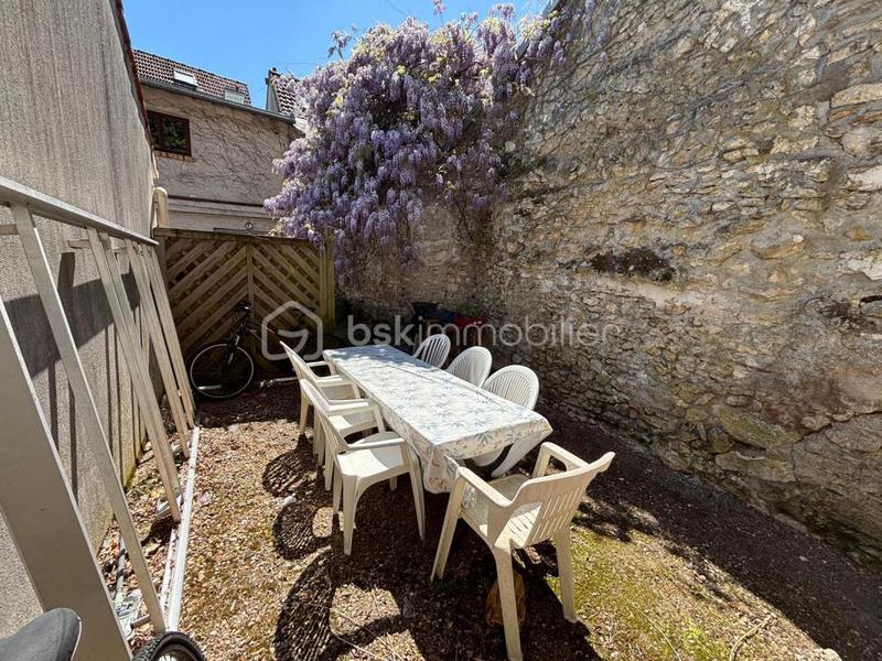 Appartement - 82 m² - 3 pièces