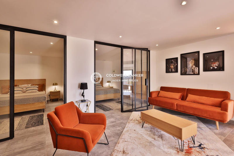 Villa - 249 m² - 8 pièces