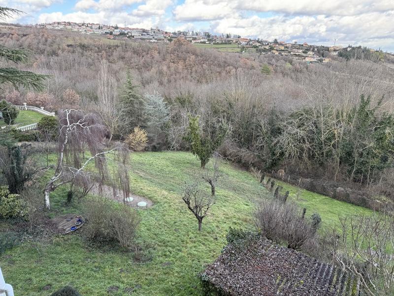 Maison jumelée - 140 m² - 7 pièces