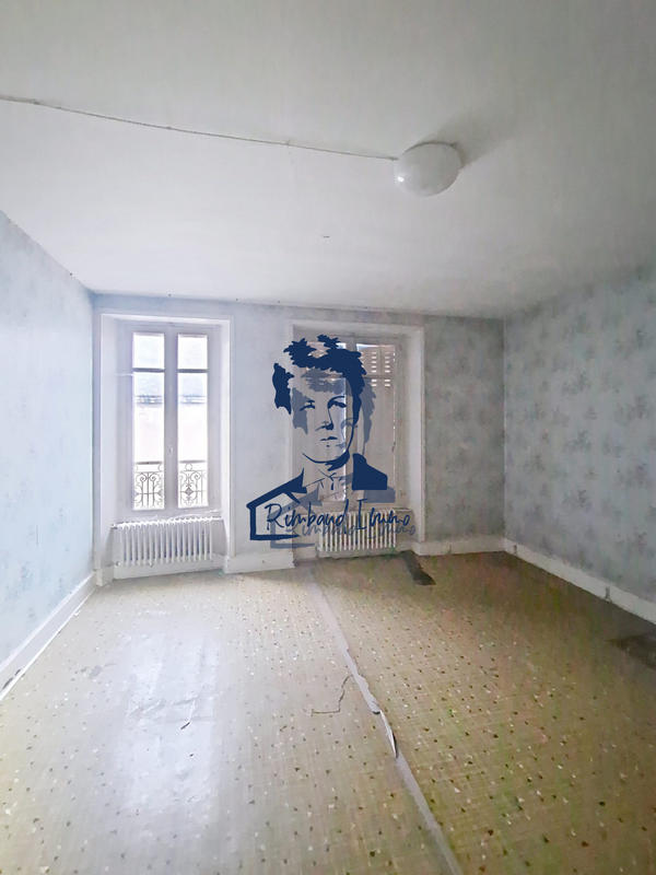 Maison - 104 m² - 4 pièces