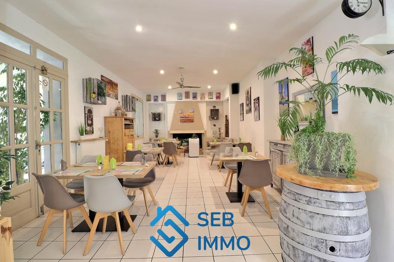 Local commercial - 202 m² - 7 pièces