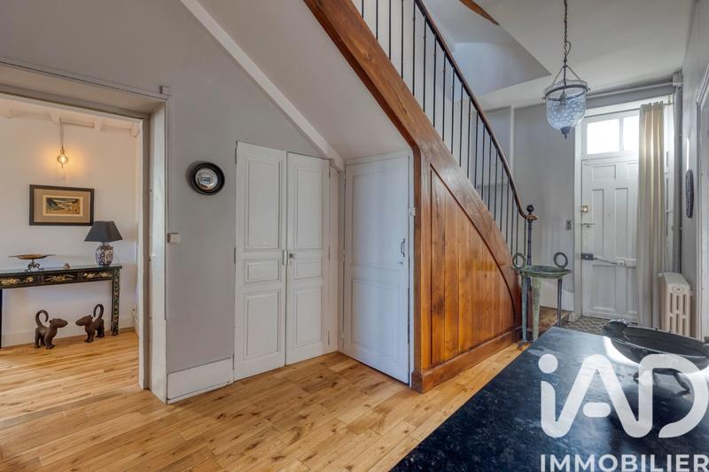 Maison - 241 m² - 6 pièces