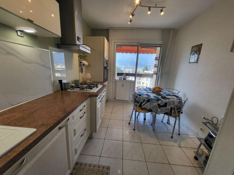 Appartement - 96 m² - 4 pièces