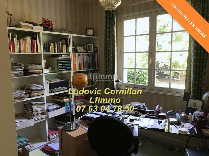 Maison - 207 m² - 11 pièces