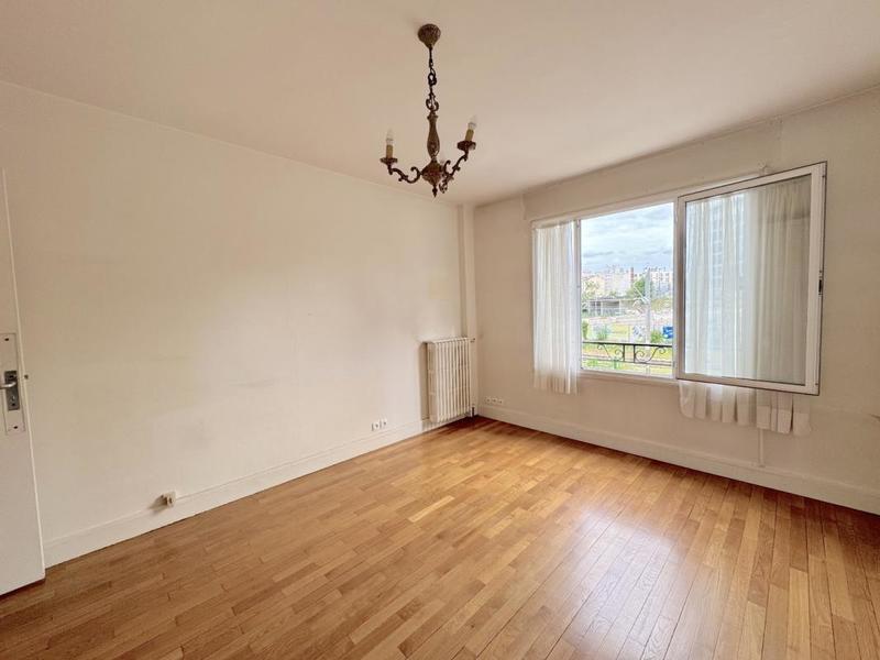 Appartement - 100 m² - 4 pièces