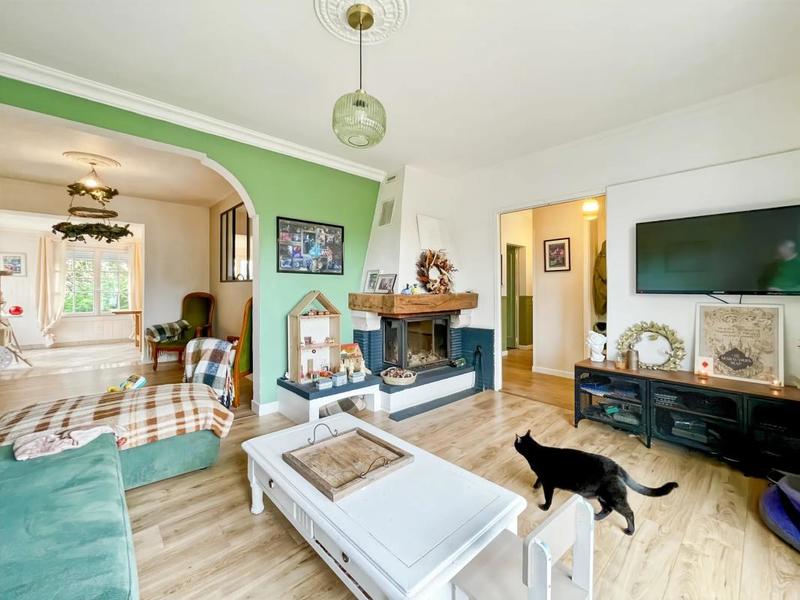 Maison - 141 m² - 6 pièces