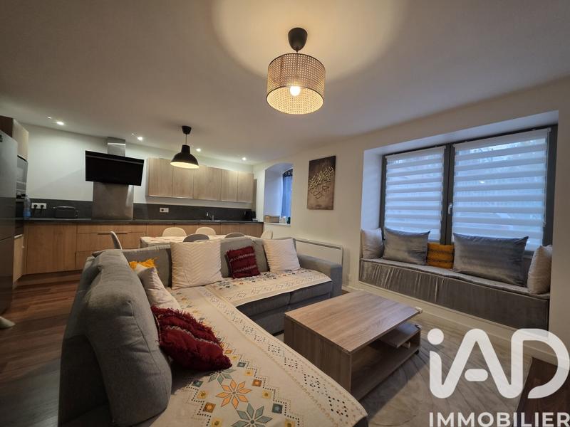 Loft - 70 m² - 3 pièces