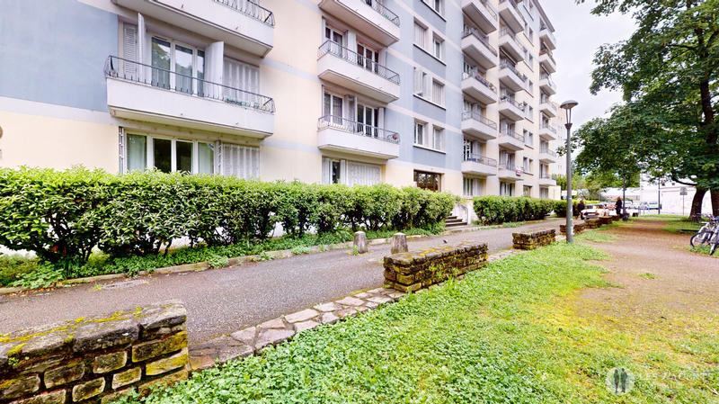 Appartement - 65 m² - 4 pièces