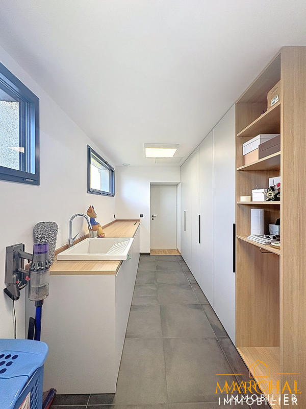 Villa - 202 m² - 5 pièces