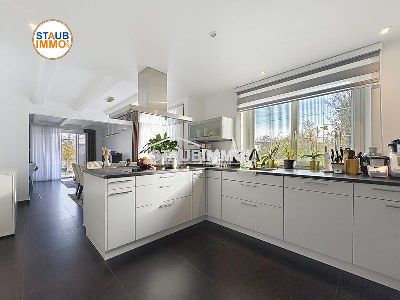 Maison - 170 m² - 7 pièces