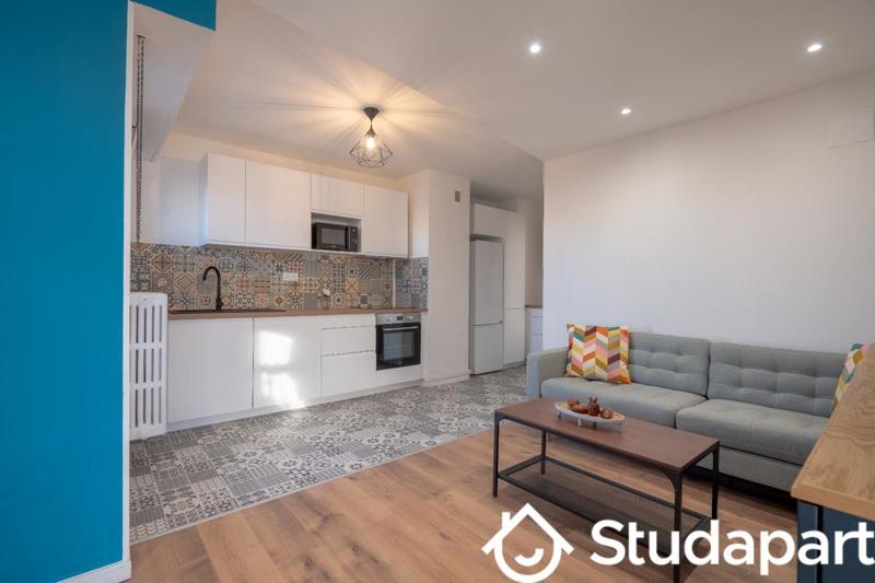 Chambre - 14 m² - 1 pièce