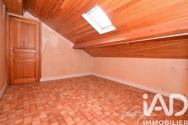 Maison - 210 m² - 5 pièces