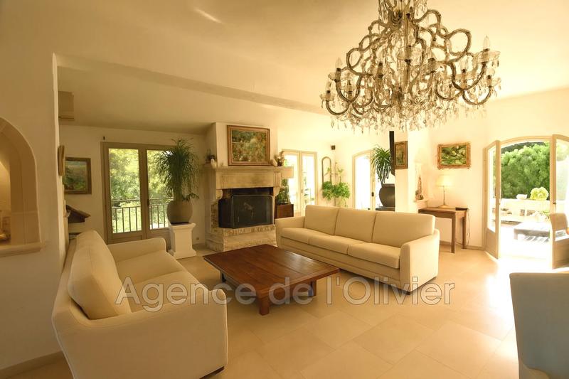 Maison - 300 m² - 7 pièces