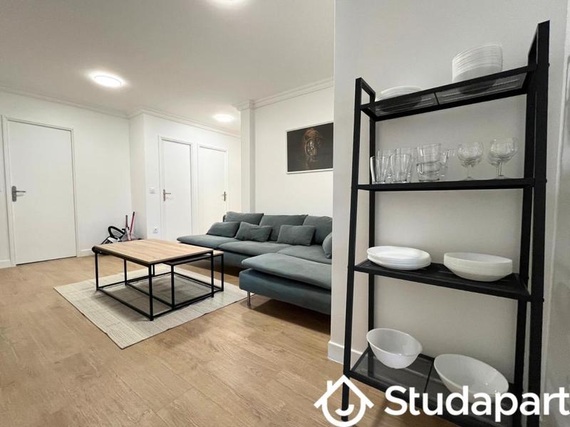 Chambre - 11 m² - 1 pièce