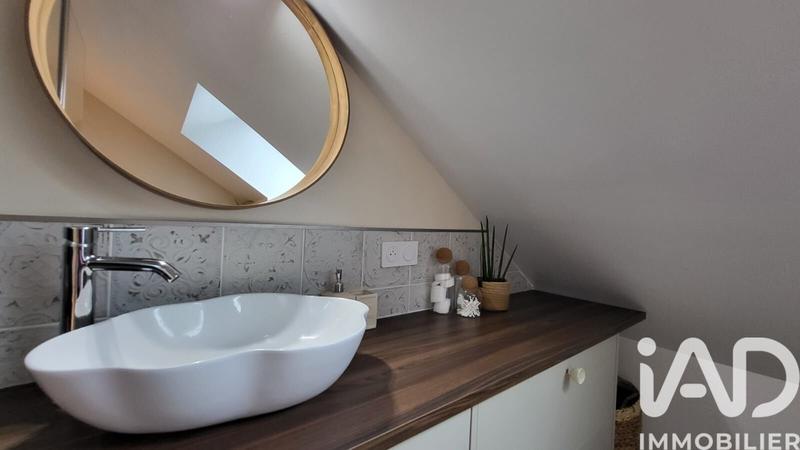 Maison - 99 m² - 5 pièces