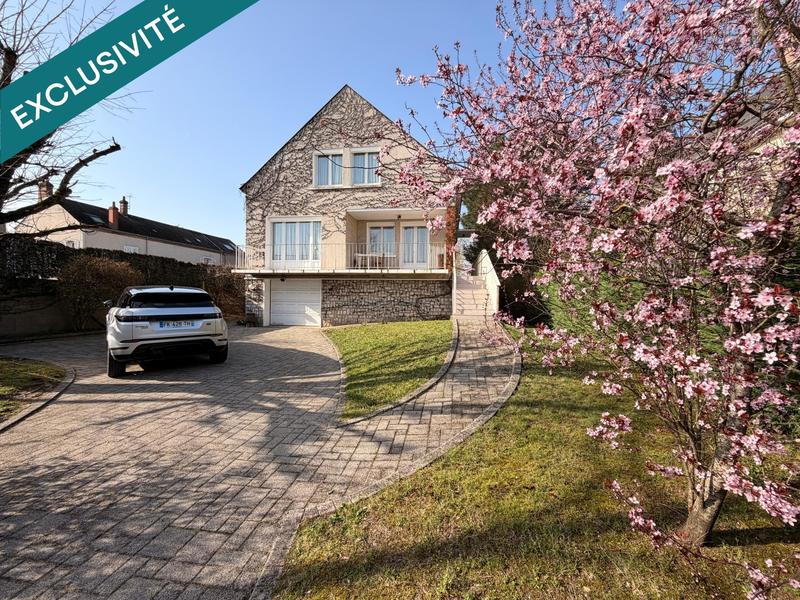 Maison - 214 m² - 9 pièces