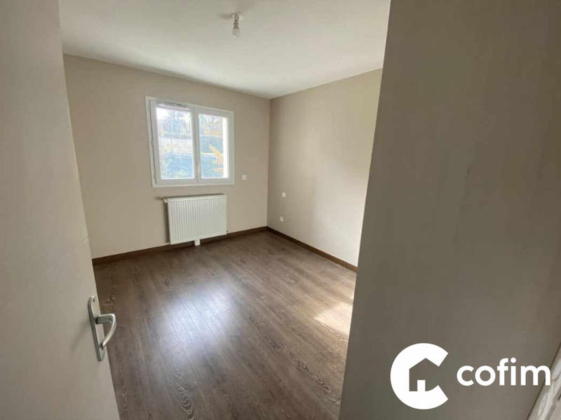 Maison - 99 m² - 5 pièces