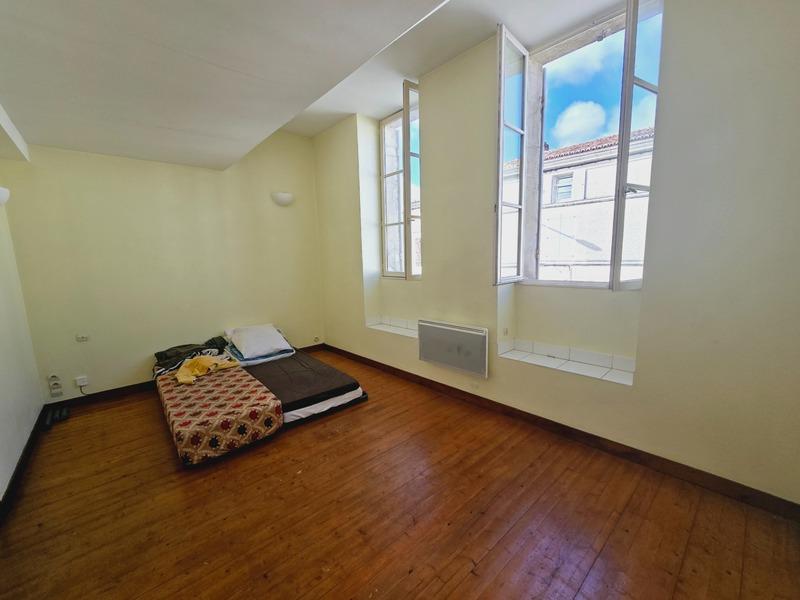 Immeuble - 98 m² - 5 pièces