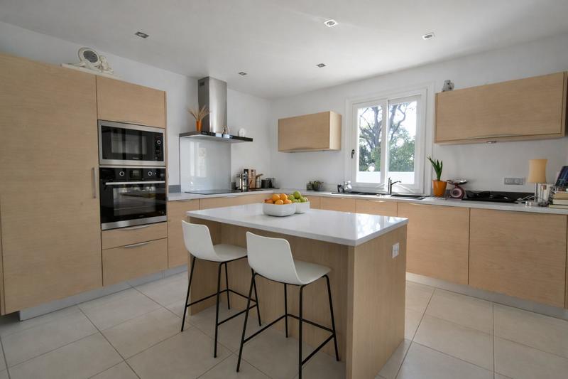 Villa - 215 m² - 7 pièces