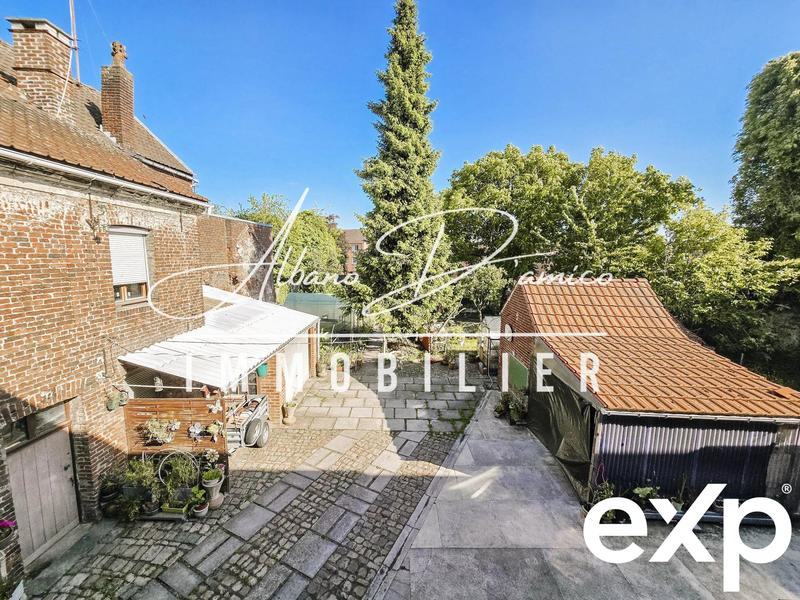 Maison - 166 m² - 7 pièces