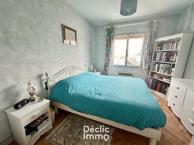 Maison - 137 m² - 6 pièces