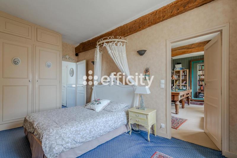 Maison - 434 m² - 10 pièces