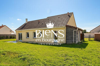 Maison - 100 m² - 6 pièces