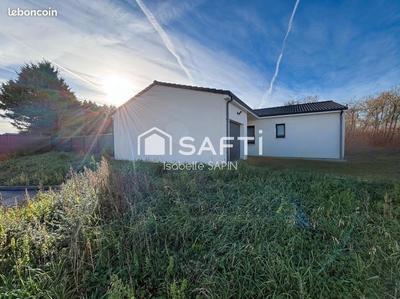 Maison - 108 m² - 4 pièces